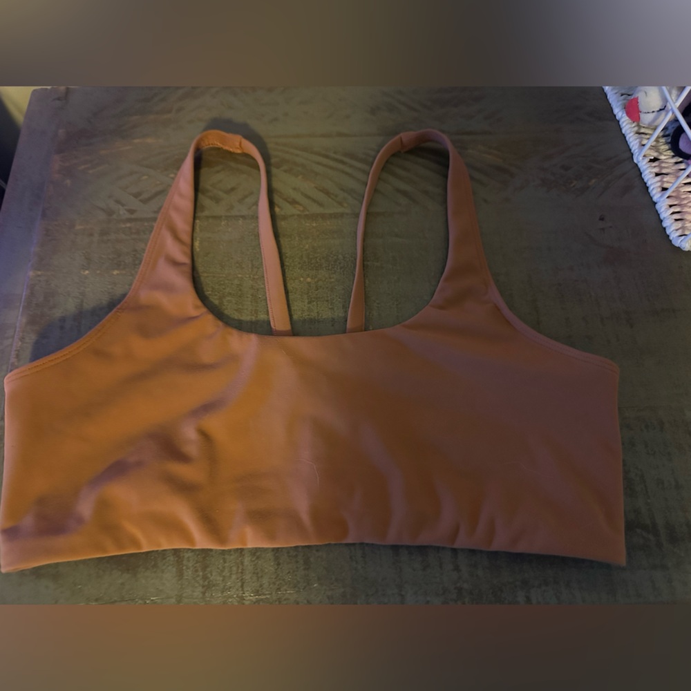 Vuori Sports Bra NWOT